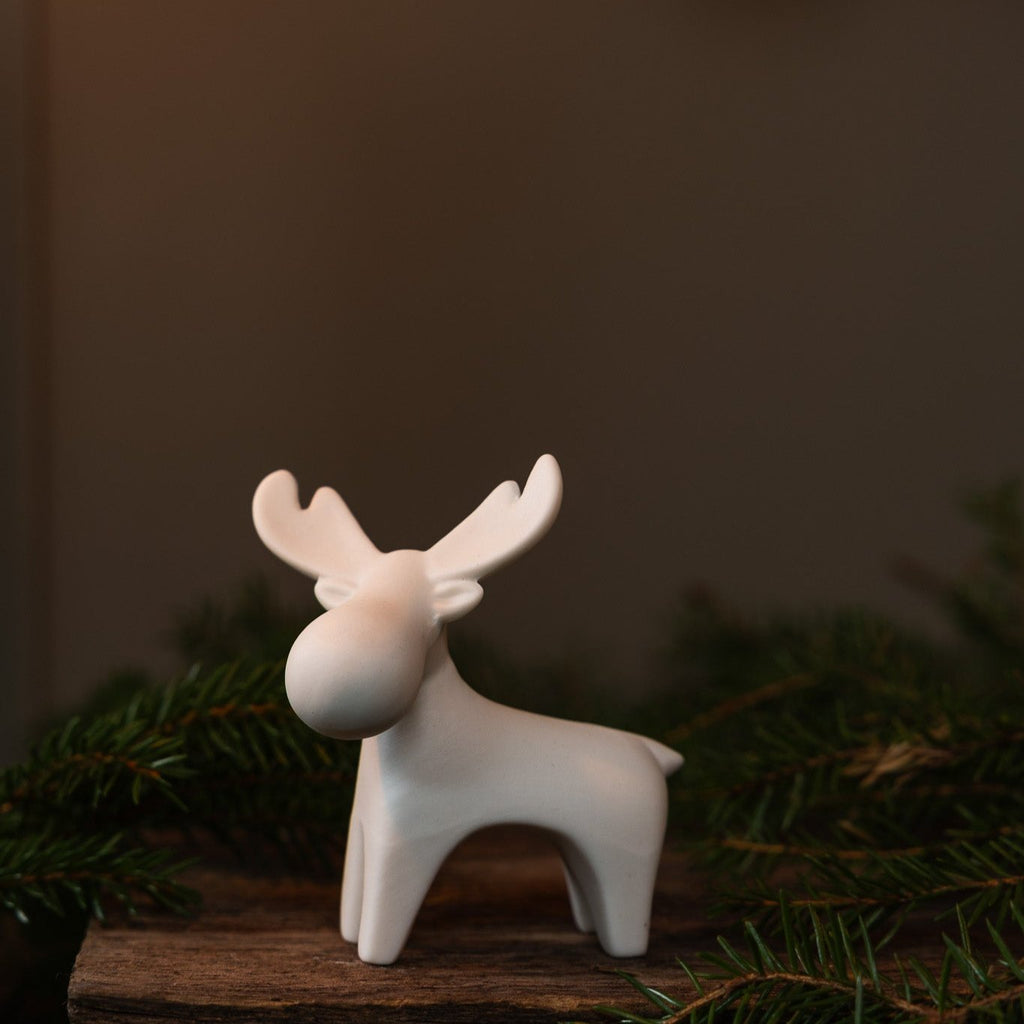 Ivan White Matt Ceramic Reindeer 8cm | Annie Mo's 