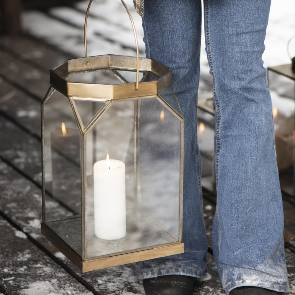 Large outdoor deals hurricane lamps