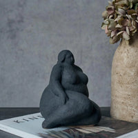 Rolinda Ceramic Sculpture 18cm | Annie Mo's