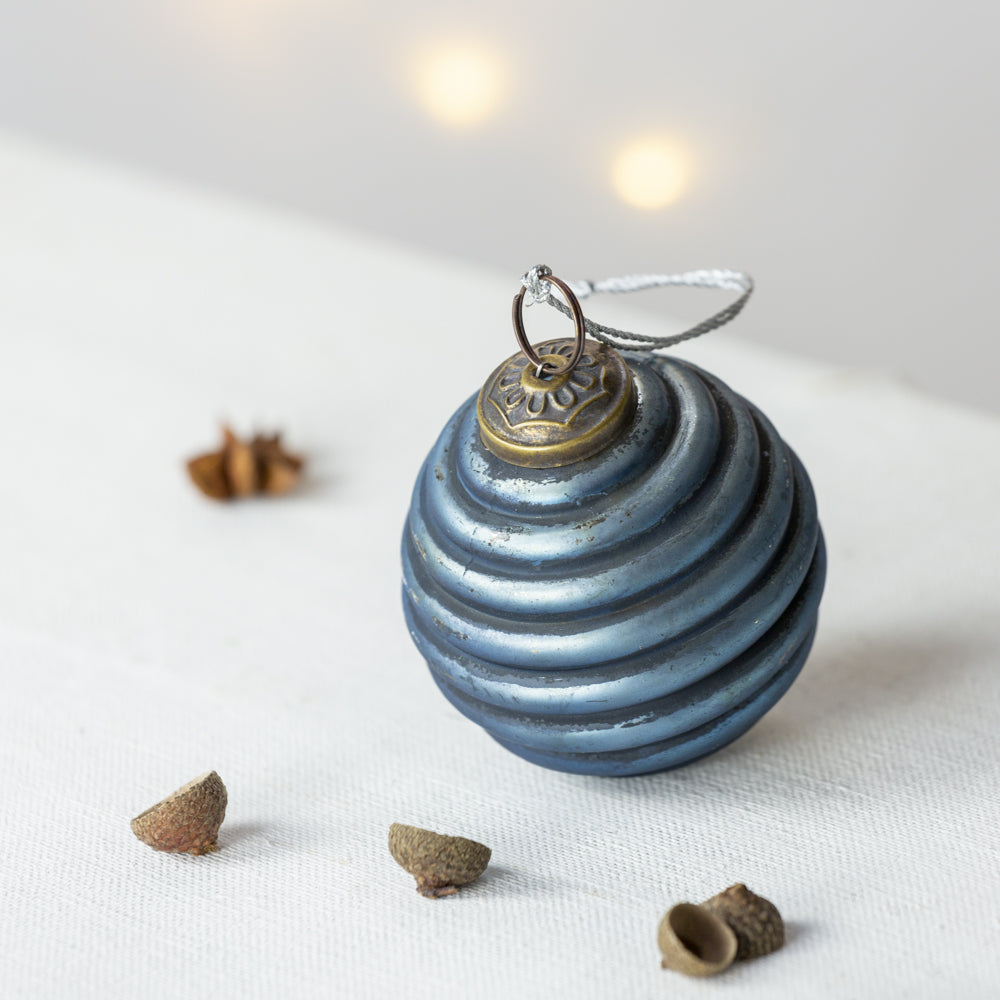 Ribbed Bauble Ice Blue 8cm | Annie Mo's